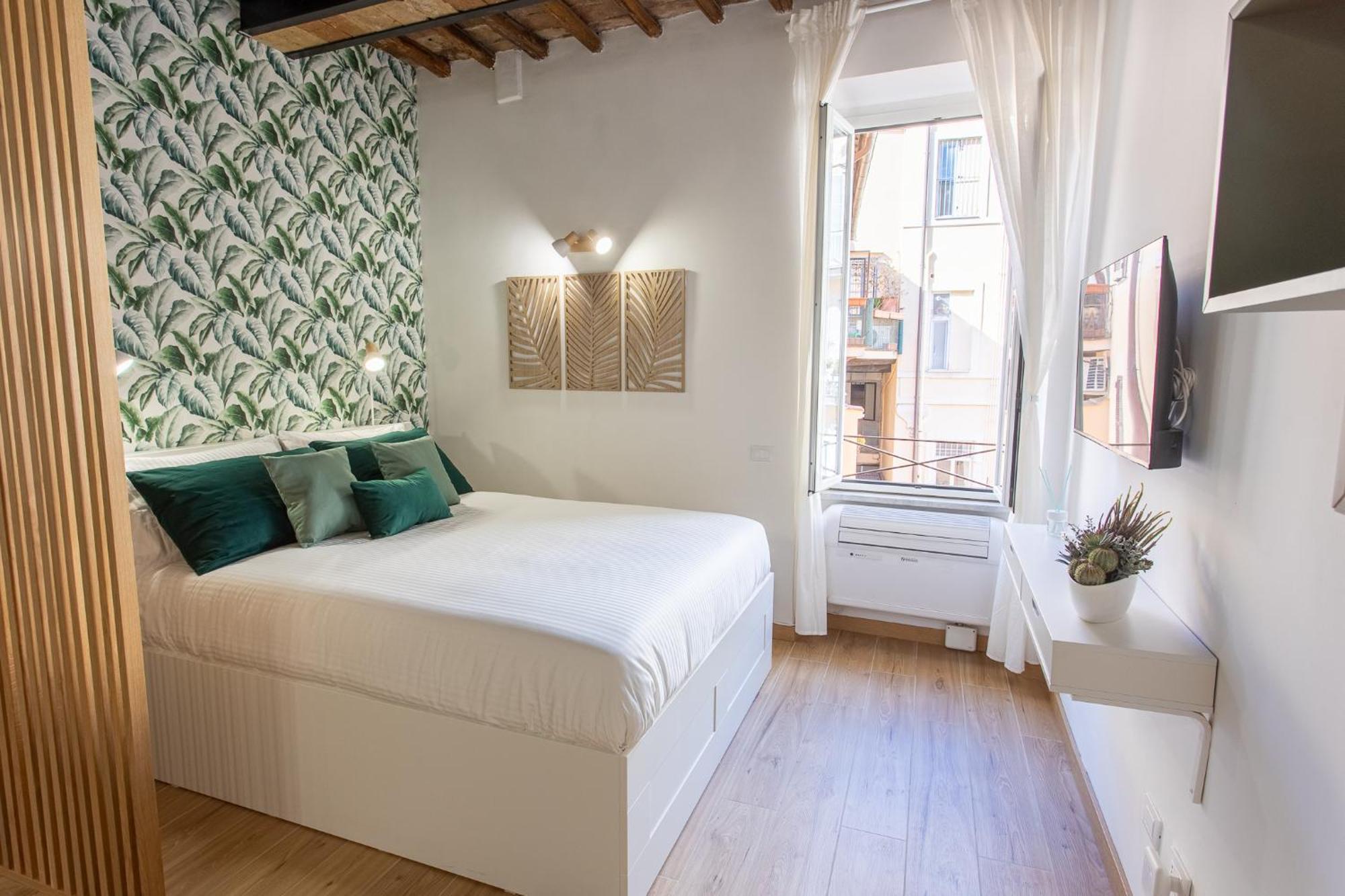 Charming Flat Rione Monti Apartment *