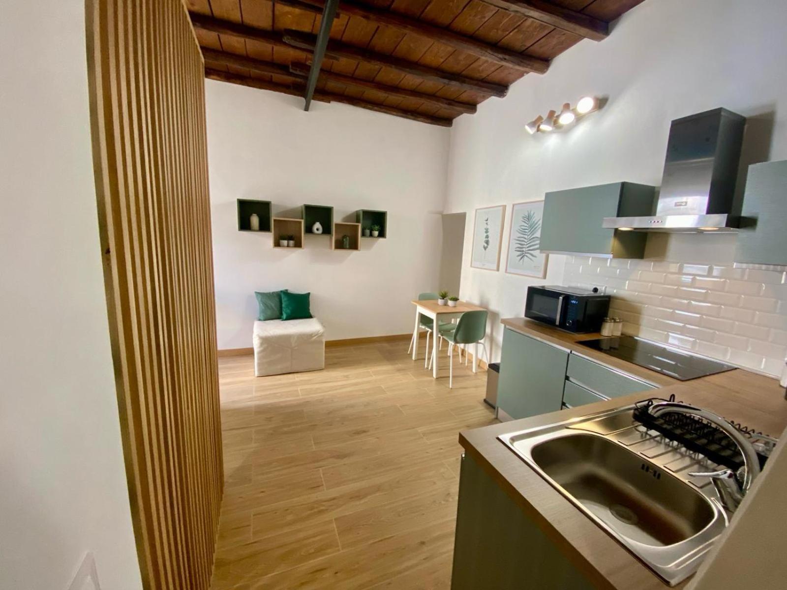 Charming Flat Rione Monti Apartment *